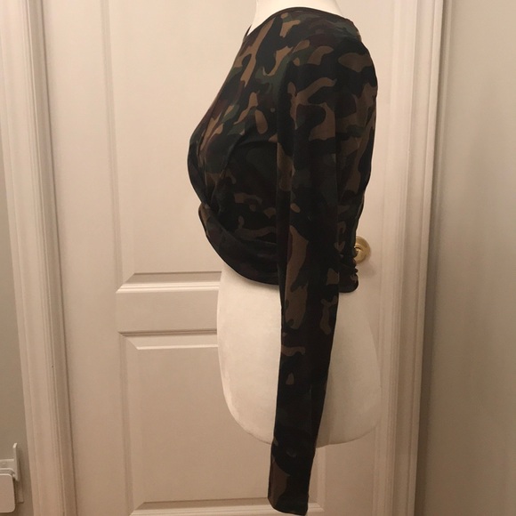 Army camouflage Top - Picture 4 of 5